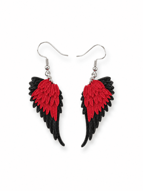 Alas (20) accesorios para festivales y ofertas de verano, Pendientes Alas de Ángel de Gallobuey en fondo neutro