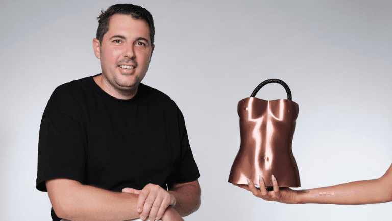 sustainable-fashion-bag-brand-of-slow-fashion-and-founder